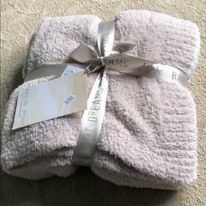 NWT Barefoot Dreams Blanket